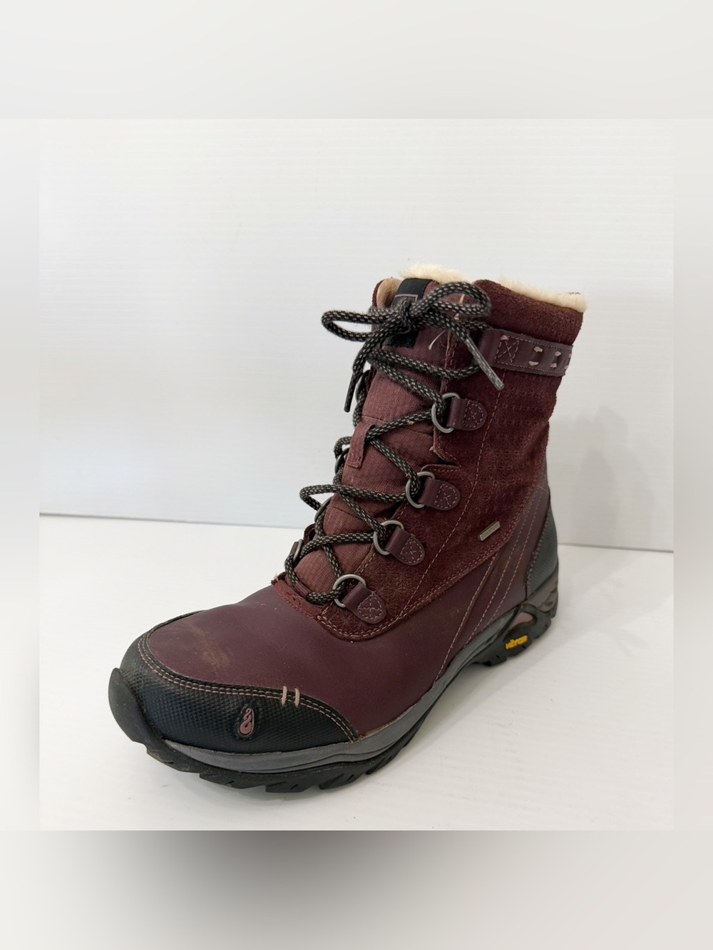 Ahnu Women's Twain Harte Boots Burgundy - 9